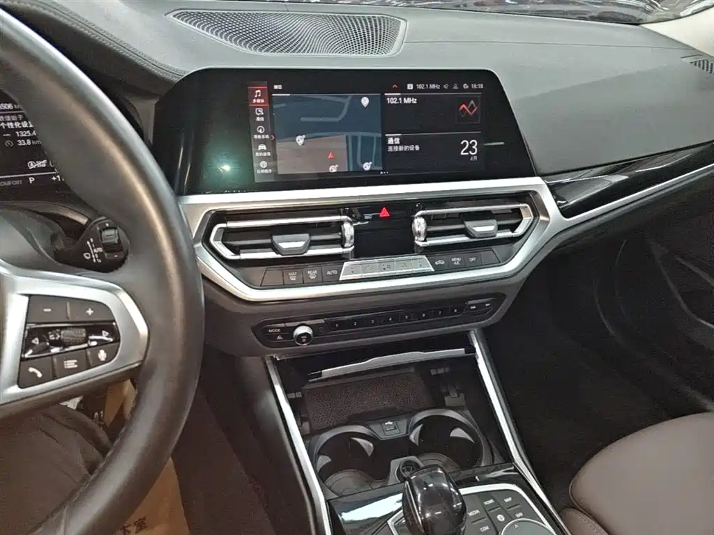BMW 3 Series 2021 — фото 13