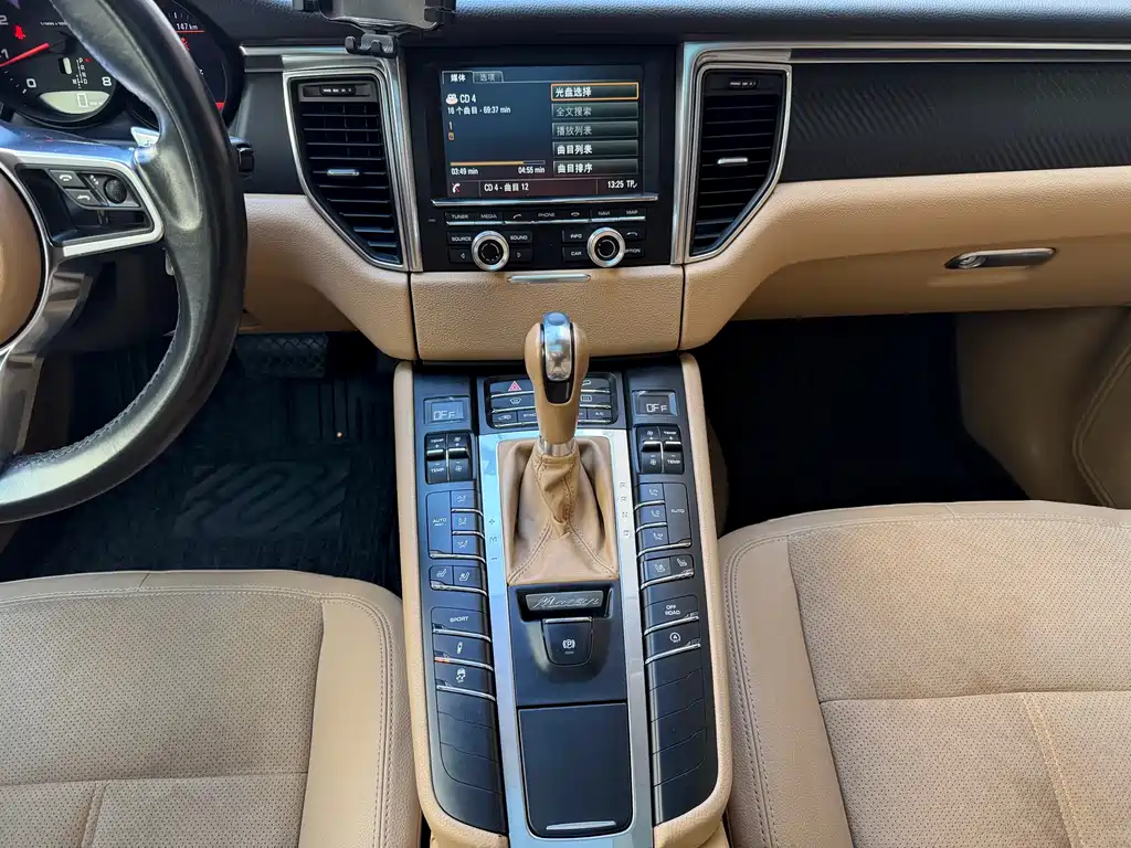 Porsche Macan 2015 — фото 8