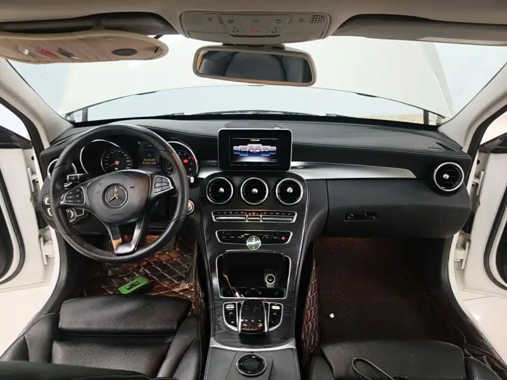 Mercedes-Benz C-Class 2016 — фото 13