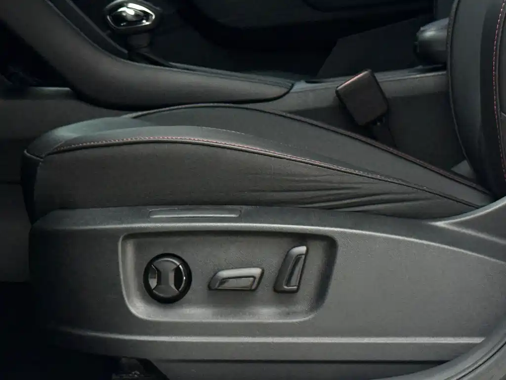 Skoda Karoq 2023 — фото 10