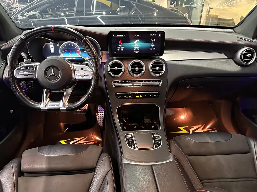 Mercedes-Benz GLC AMG 2021 — фото 10
