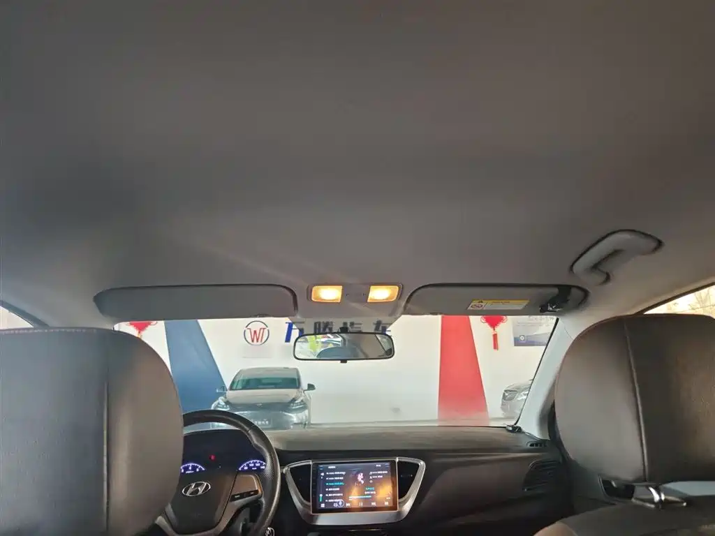Hyundai Verna 2019 — фото 11