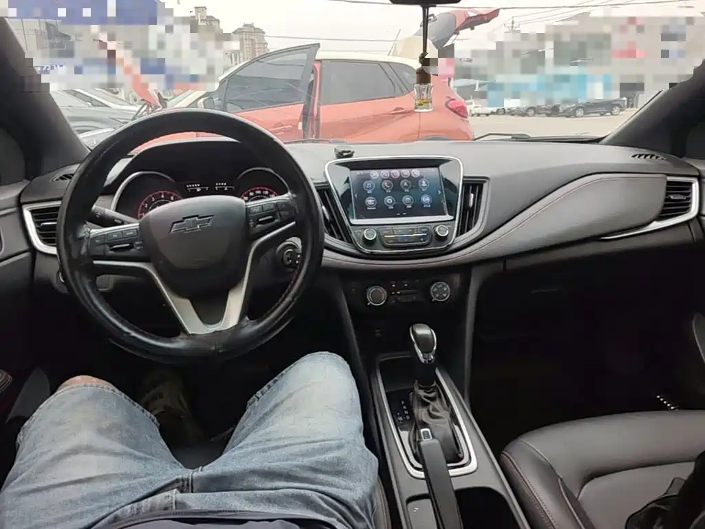 Chevrolet Monza 2019 — фото 10