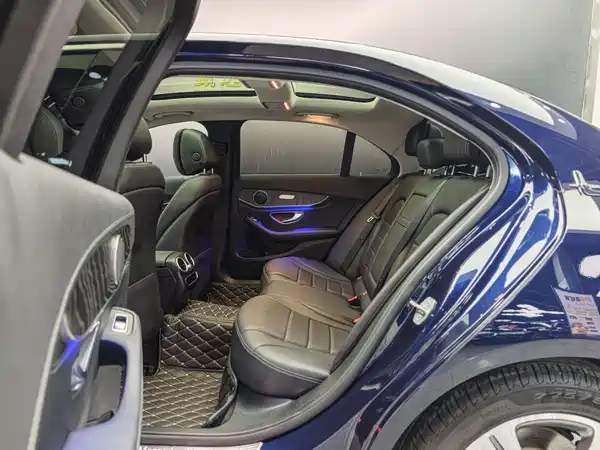 Mercedes-Benz C-Class 2019