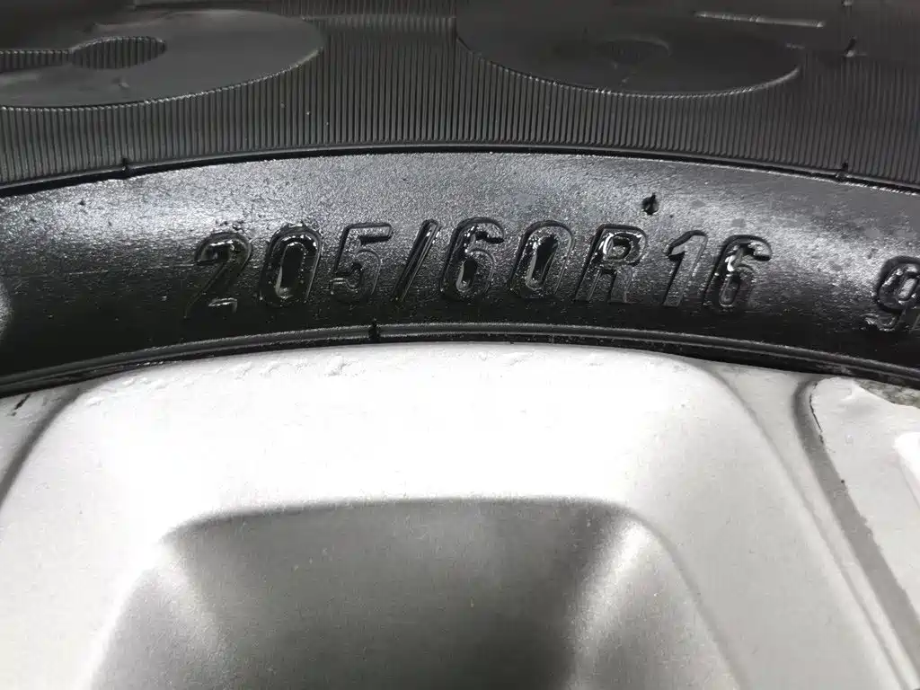 Ford Ecosport 2013 — фото 24