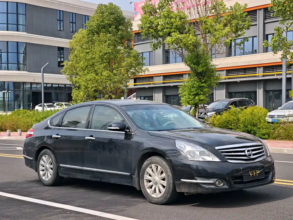 Nissan Teana 2010