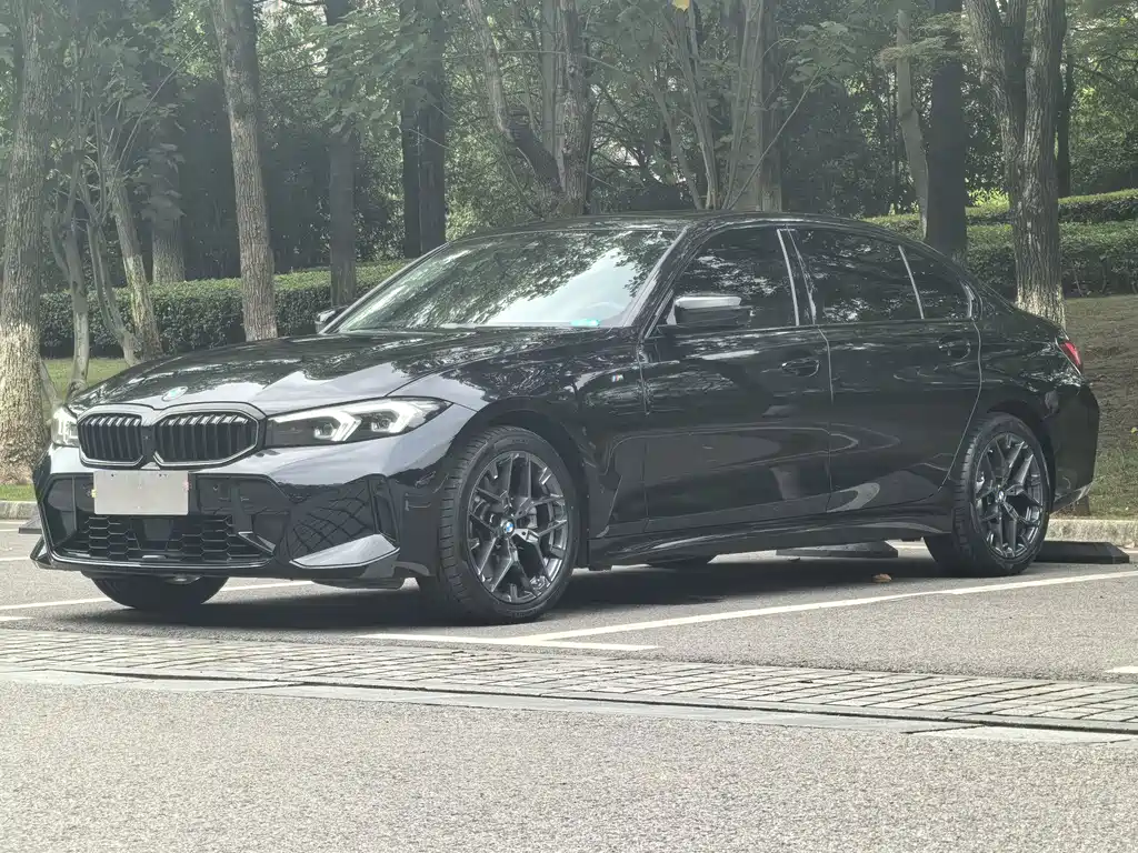 BMW 3 Series 2025