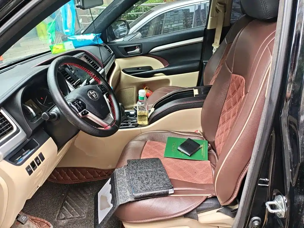 Toyota Highlander 2015 — фото 8