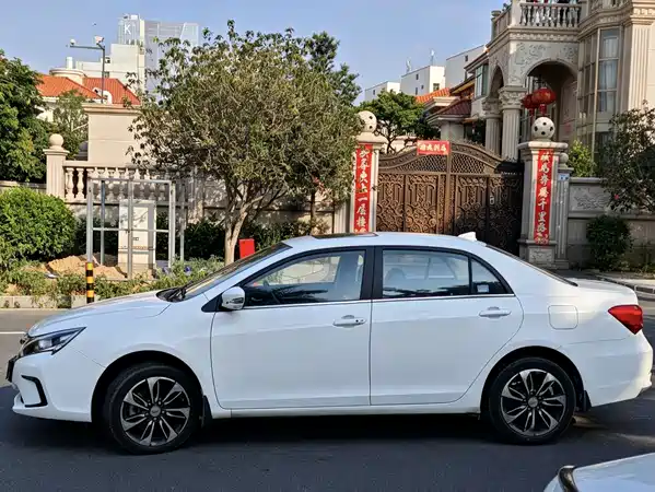 BYD Qin NEV 2016