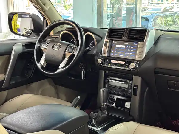 Toyota Prado 2013