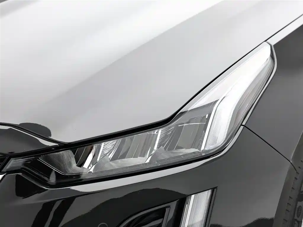 Cadillac CT5 2023 — фото 18