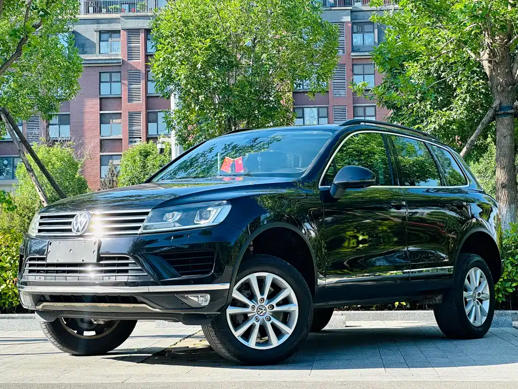 Volkswagen Touareg 2016 — фото 11