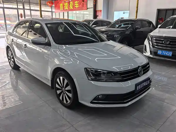 Volkswagen Sagitar 2018