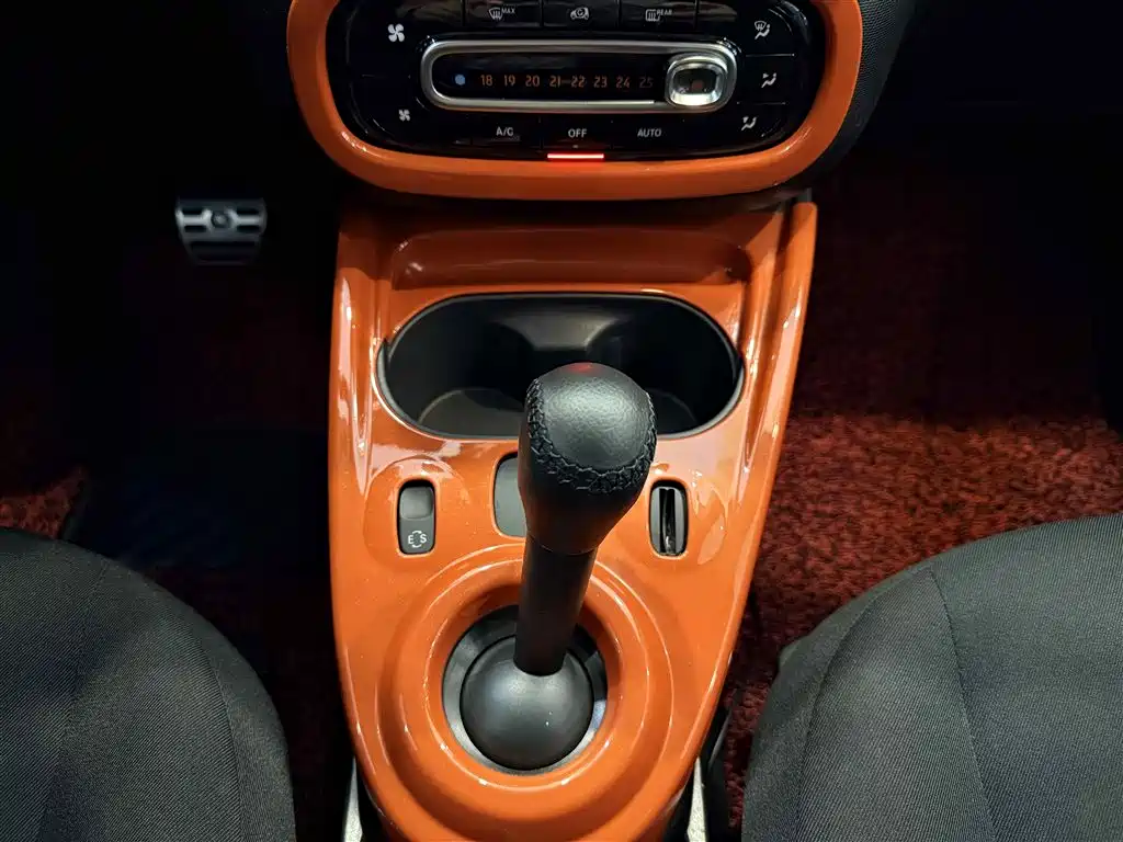 smart Forfour 2018 — фото 17