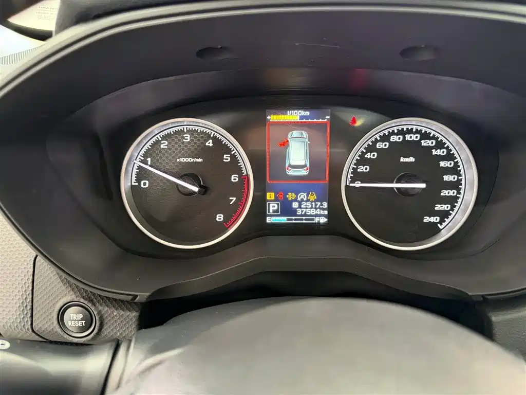 Subaru Forester 2022 — фото 15