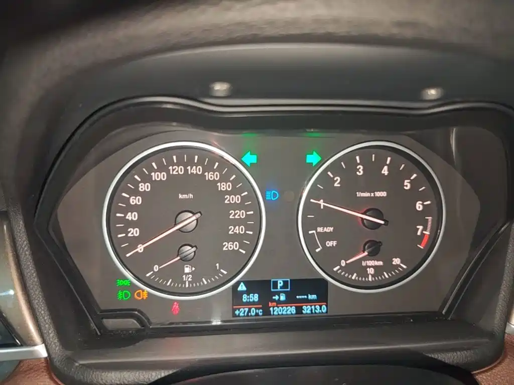 BMW X1 2018 — фото 12