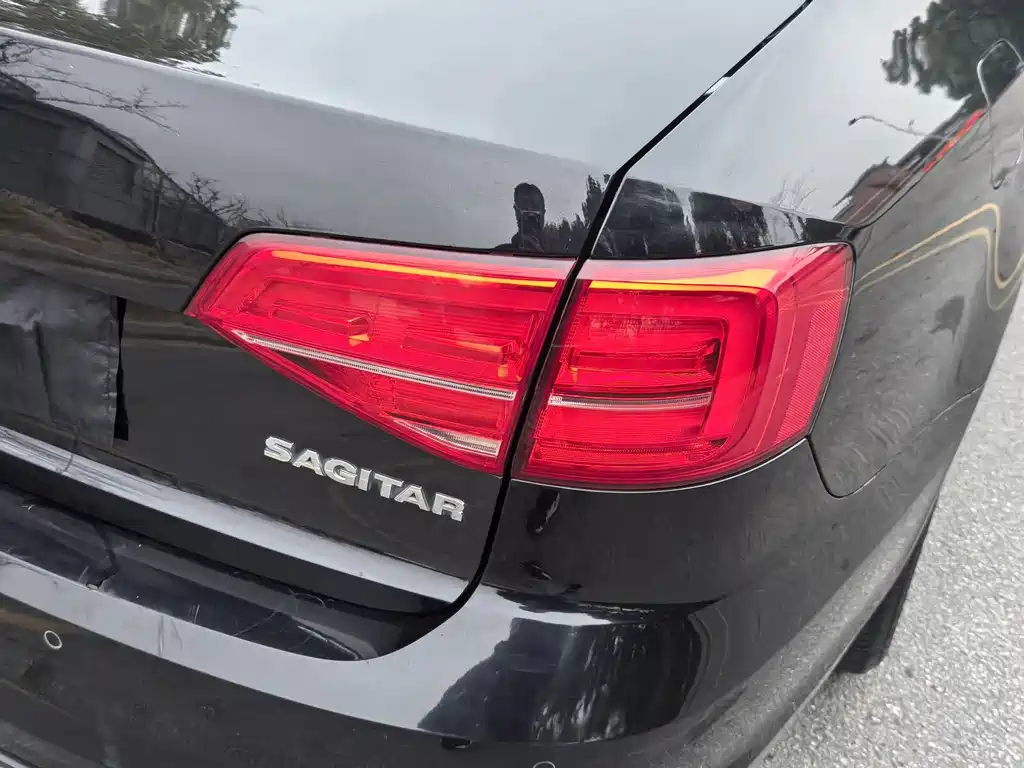 Volkswagen Sagitar 2017 — фото 12