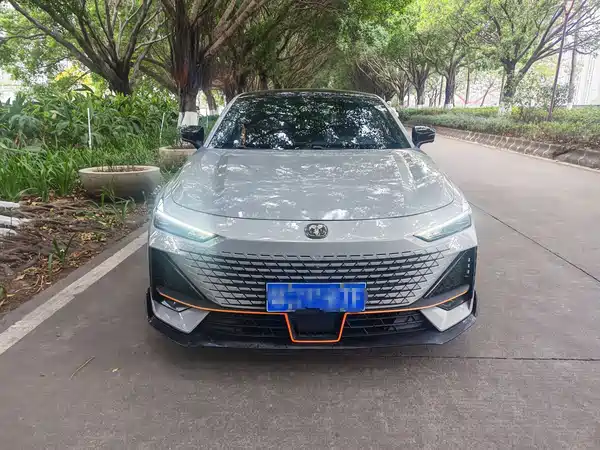 Changan UNI-V 2022