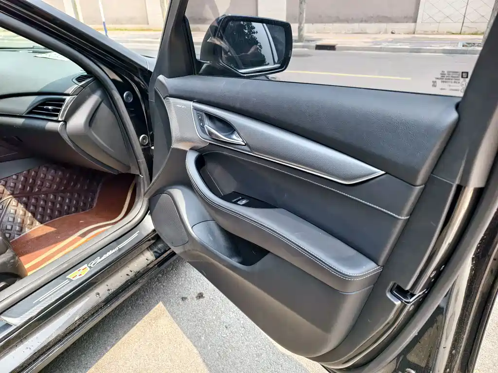 Cadillac CT5 2021 — фото 11