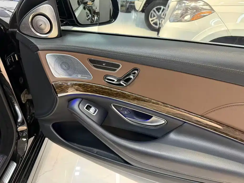 Mercedes-Benz S-Class 2015 — фото 14