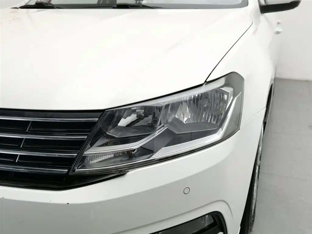 Volkswagen Lavida 2017 — фото 7