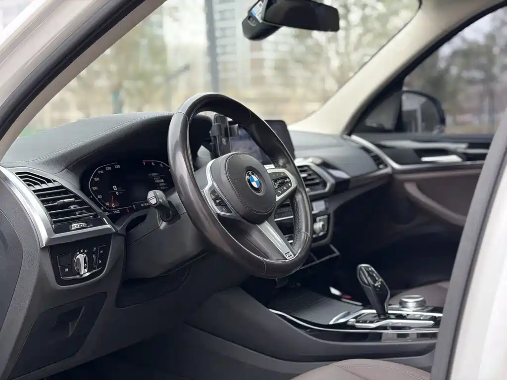 BMW X3 2020 — фото 21