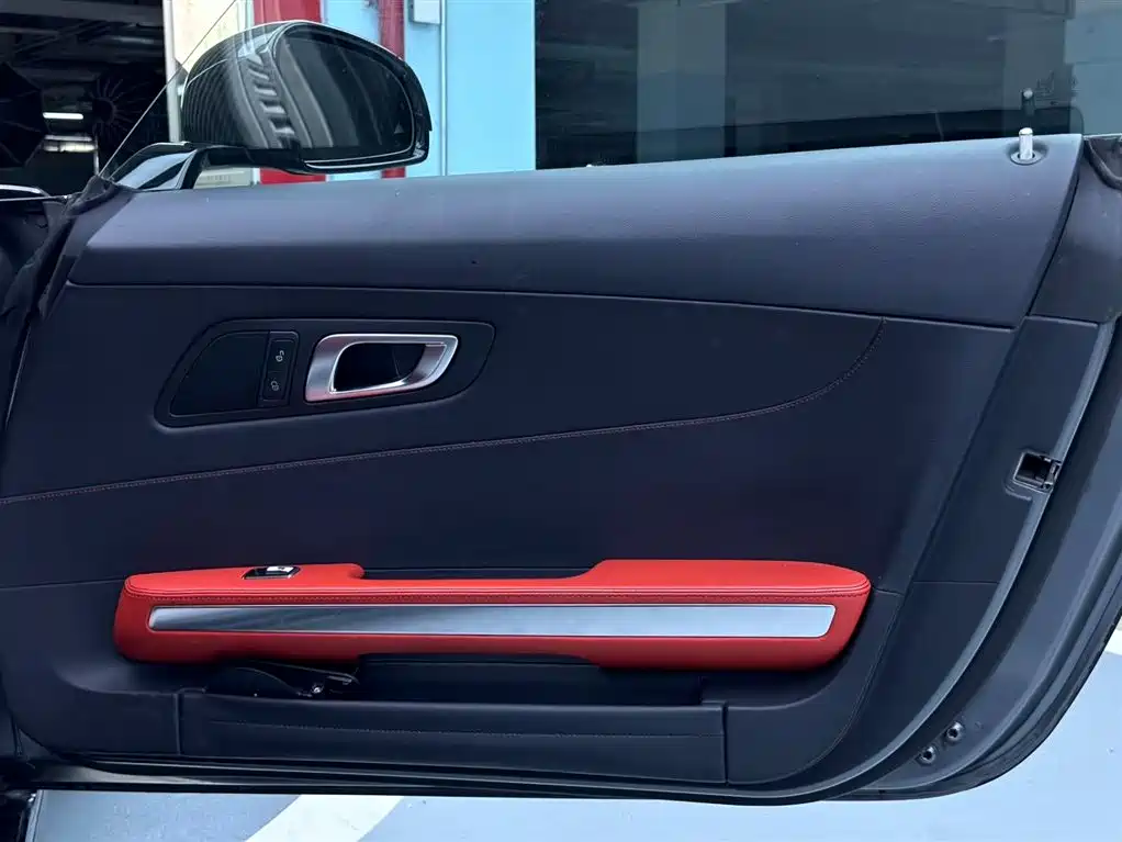 Mercedes-Benz AMG GT 2016 — фото 13