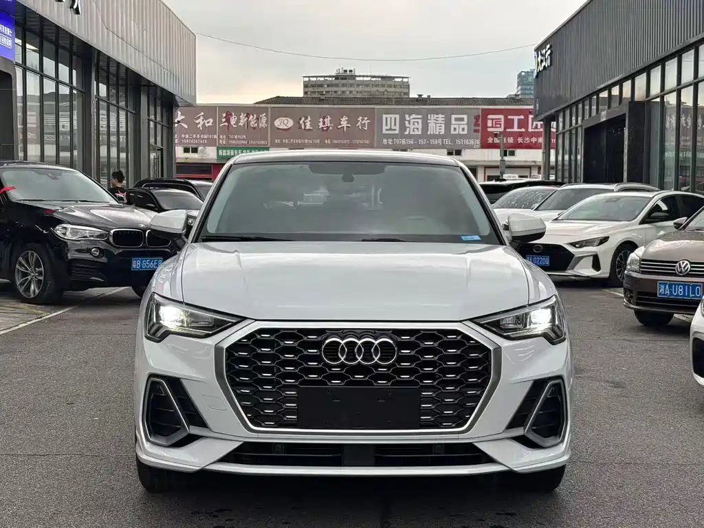 Audi Q3 Sportback 2022 — фото 3