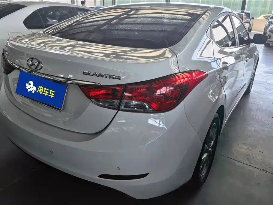 Hyundai Elantra Langdong 2015 — фото 3