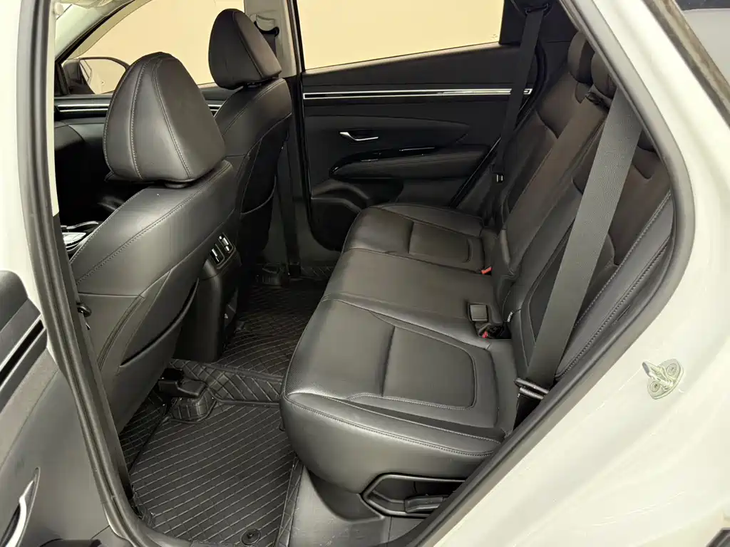 Hyundai Tucson 2021 — фото 14