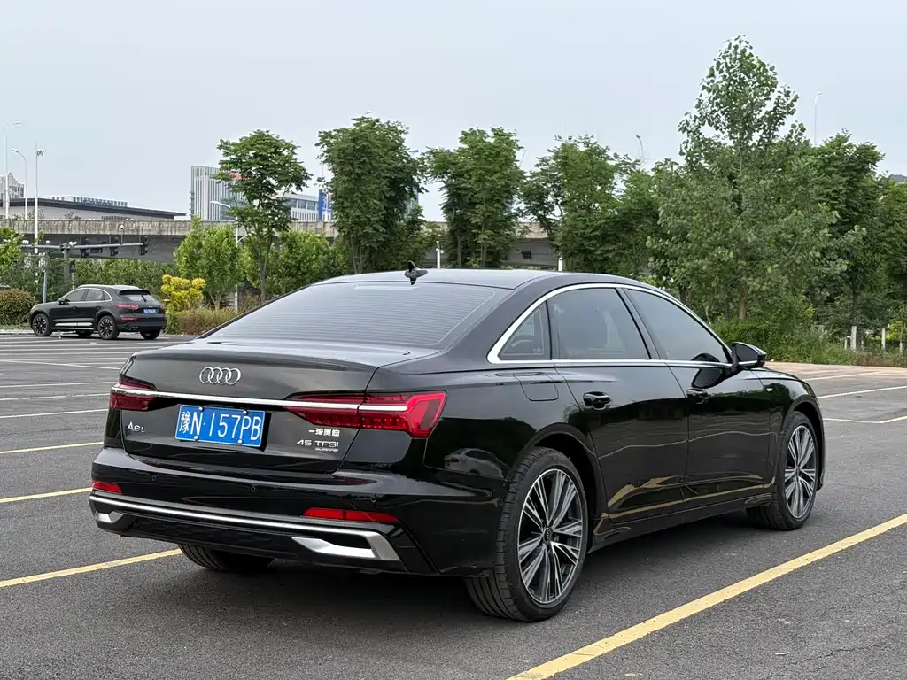 Audi A6L 2025 — фото 4