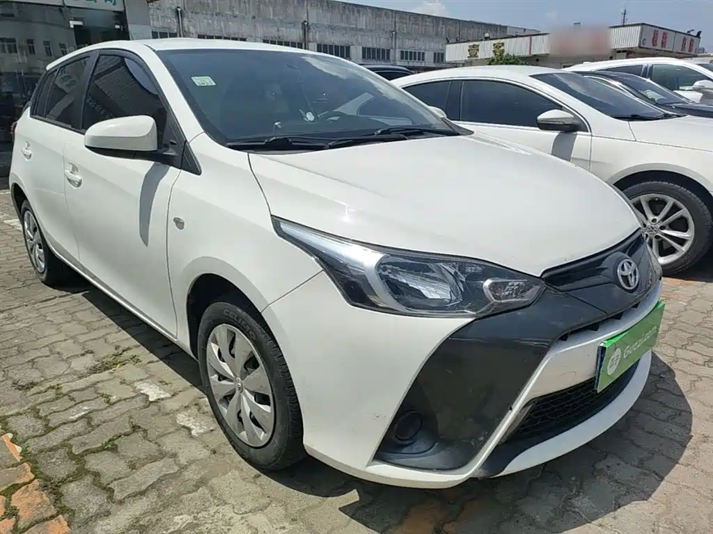 Toyota Yaris L 2019 — фото 4