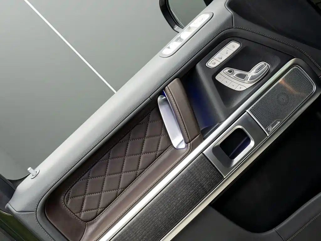 Mercedes-Benz G-Class 2025 — фото 10