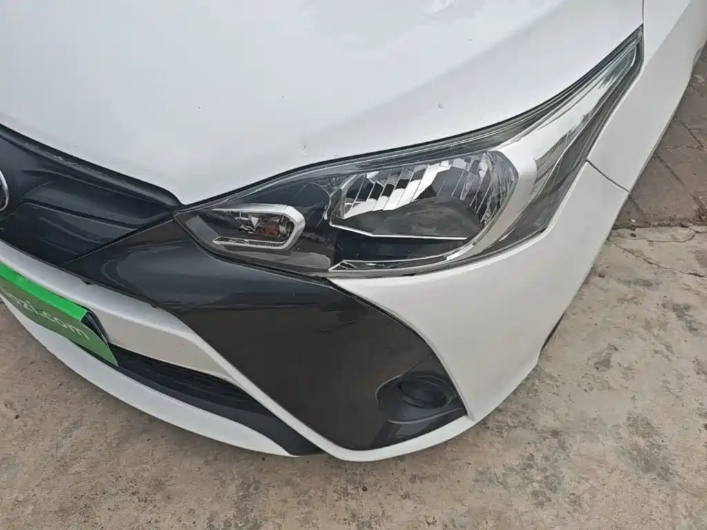 Toyota Yaris L 2020 — фото 24