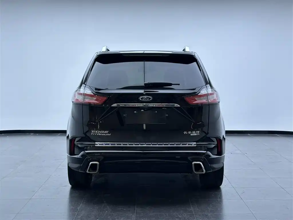 Ford Edge 2020 — фото 6