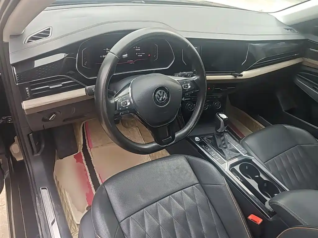 Volkswagen Passat 2019 — фото 10