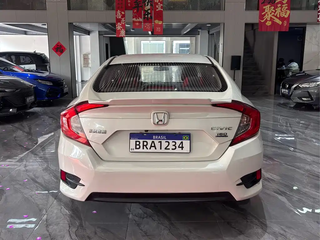 Honda Civic 2020 — фото 28