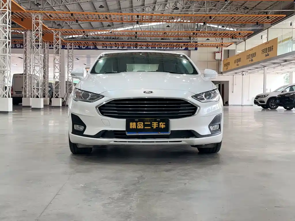 Ford Mondeo 2020 — фото 8