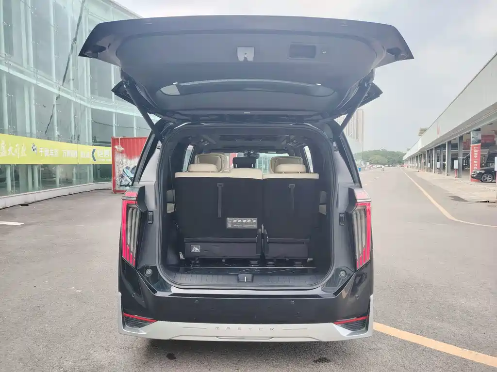 GAC Trumpchi M8 2023 — фото 10