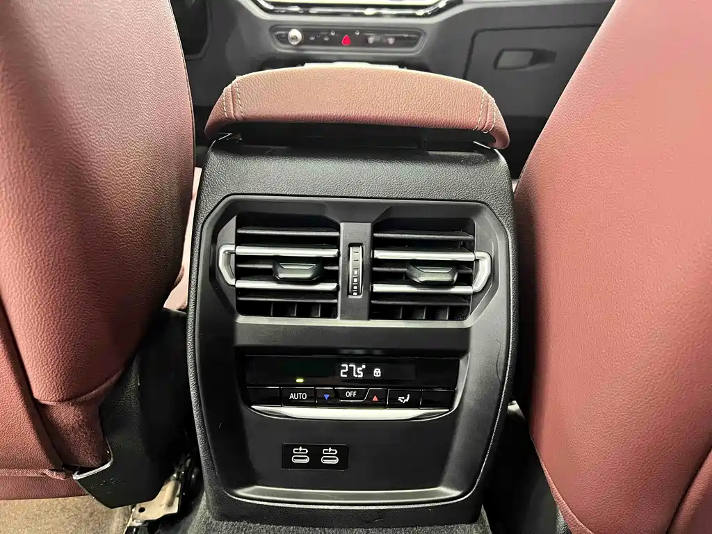 BMW 3 Series 2023 — фото 13