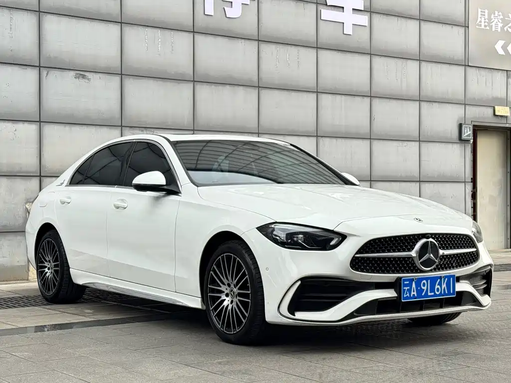 Mercedes-Benz C-Class 2023 — фото 3