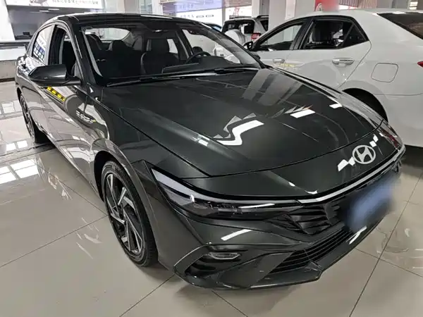 Hyundai Elantra 2023