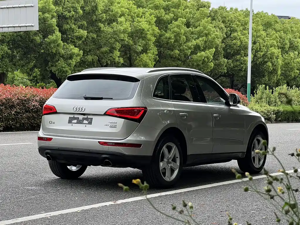 Audi Q5 2017 — фото 17
