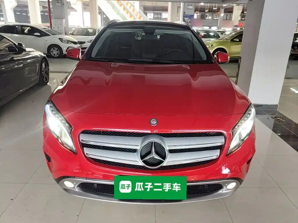 Mercedes-Benz GLA 2015