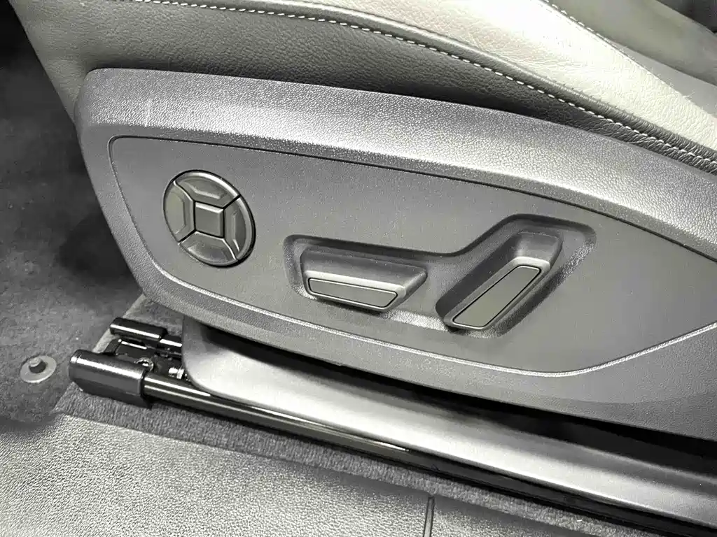 Audi Q3 2022 — фото 12