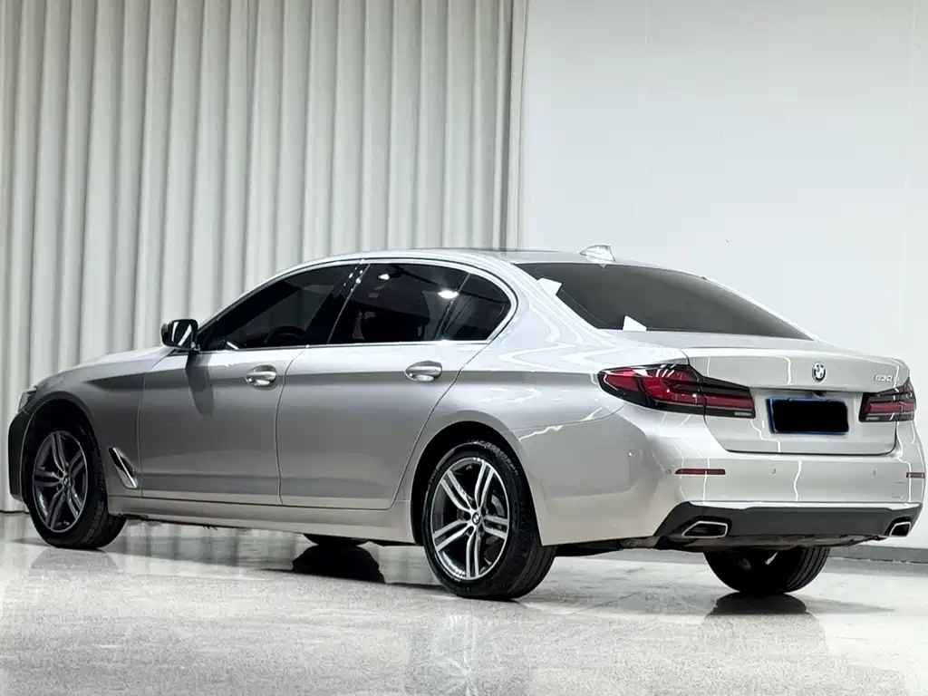 BMW 5 Series 2021 — фото 4