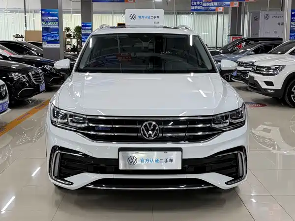 Volkswagen Tiguan L Plug-In Hybrid 2022