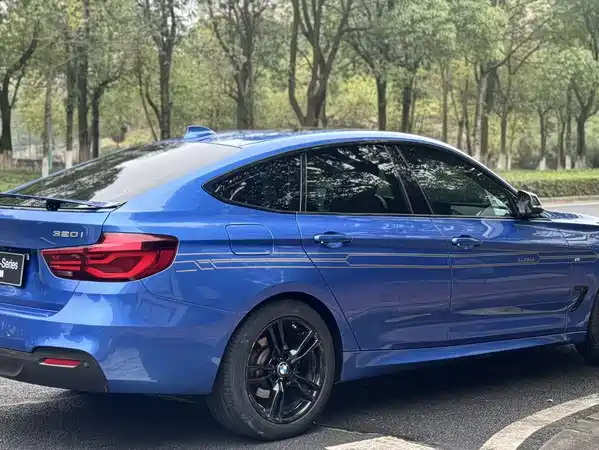 BMW 3 Series GT 2019