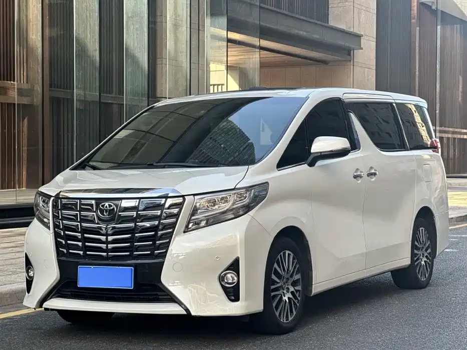 Toyota Alphard 2016 — фото 1