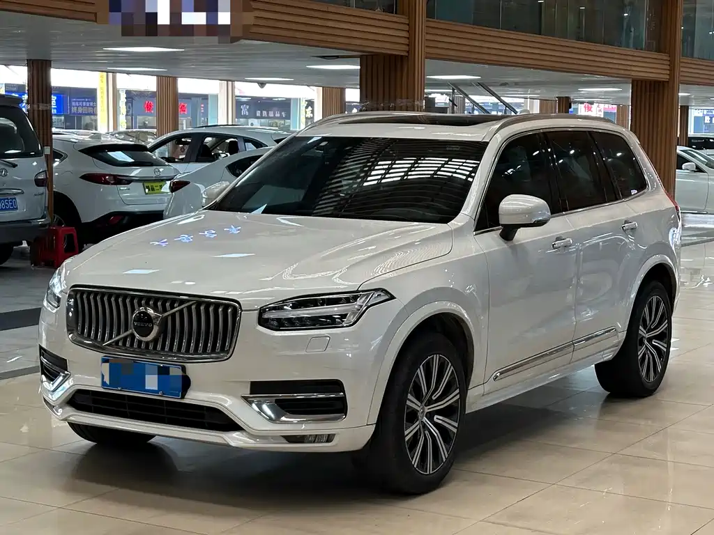 Volvo XC90 2021 — фото 1